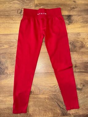 NVGTN Red LARGE Active Leggings